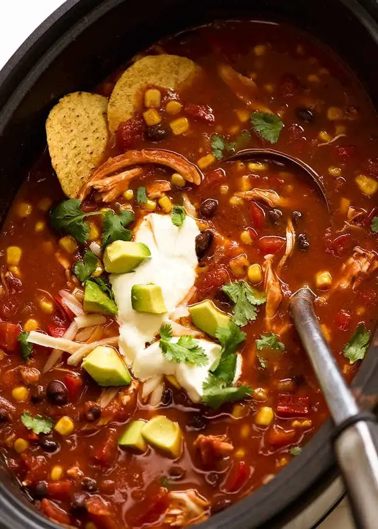Slow cooker Mexican chicken soup